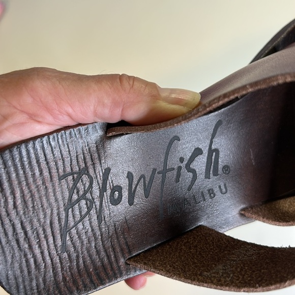BLOWFISH MALIBU BROWN DOUBLE TOE STRAP SANDAL SIZE 8 - Picture 7 of 9